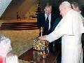 TRAGUARDI SOCIALI :: n.47 Maggio / Giugno 2011 :: MCL ricorda, con gratitudine, l’insegnamento di Giovanni Paolo II