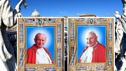 TRAGUARDI SOCIALI / n.66 Maggio / Giugno 2014 :: San Giovanni XXIII e San Giovanni Paolo II