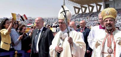 TRAGUARDI SOCIALI / n.84 Maggio / Giugno :: Il Papa pellegrino di pace in Egitto