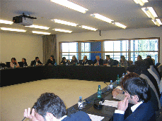 FOTO GALLERY / Strasburgo - Seminario Giovani MCL - Maggio 2005 :: Panoramica dei lavori