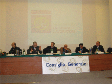 FOTO GALLERY / Consiglio Generale - Assisi - Febbraio 2005 :: Il tavolo della Presidenza
